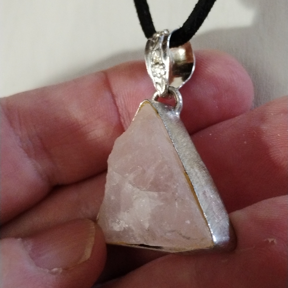 Triangle Rough Rose Quartz Pendant - Picture 3 of 5